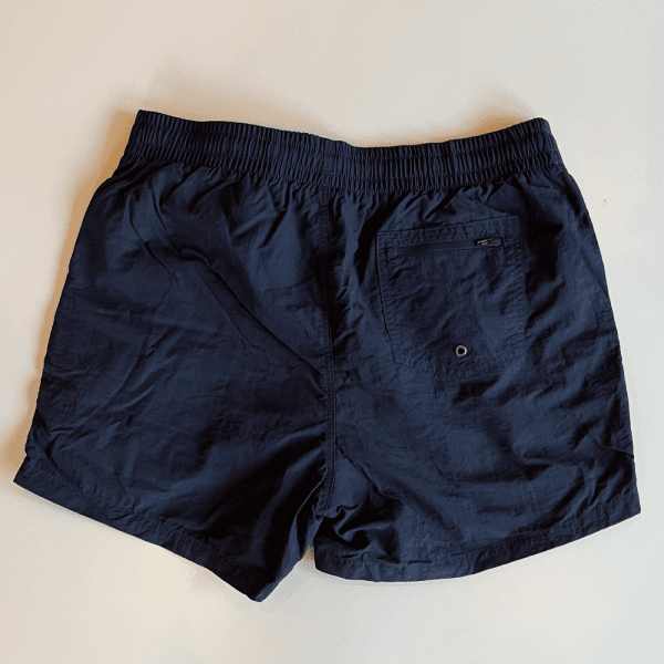 Badshorts marinblå ÖIS-sköld - Bild 3