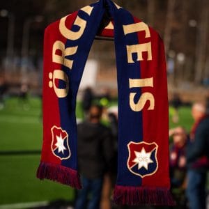 Halsduk rödblå "ÖRGRYTE IS"