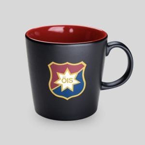 Mugg svart ÖIS-sköld